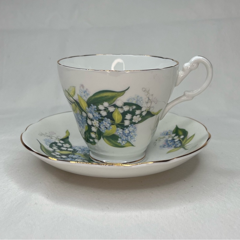 ROYAL ASCOT Vintage 50s Floral Teacup and Saucer